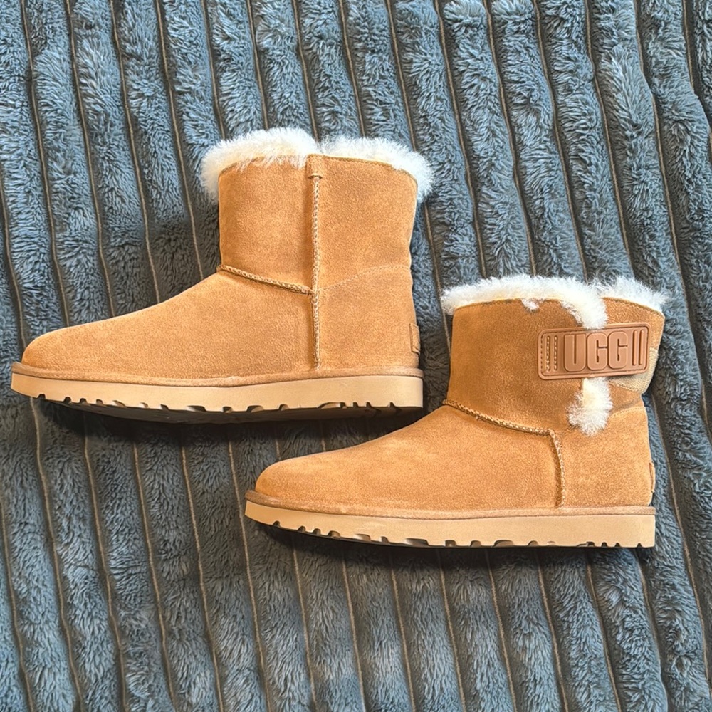Brand New UGG Tan Suede Shearling Boots